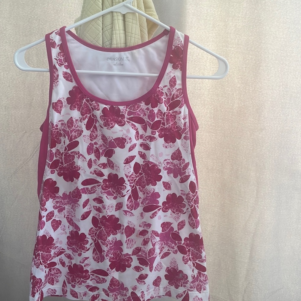 Danskin active wear shirt